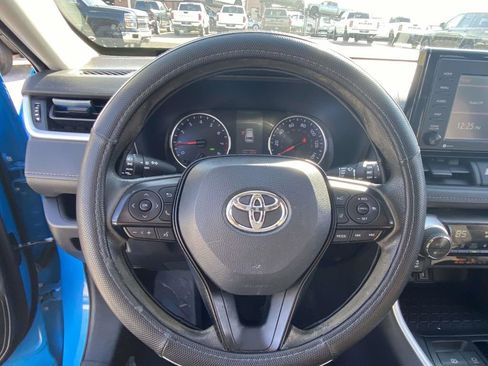 Used 2021 Toyota RAV4 XLE image 23