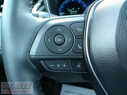 Certified 2026 Toyota Corolla Cross XLE image 11