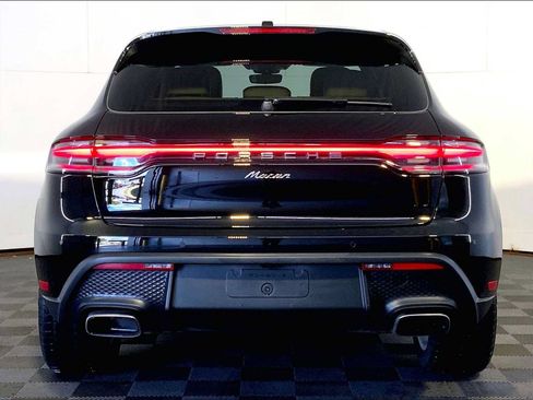 Certified 2023 Porsche Macan AWD/4WD image 6