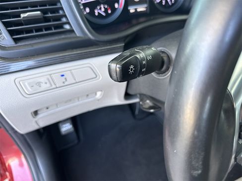 Used 2018 Hyundai Sonata Limited image 21