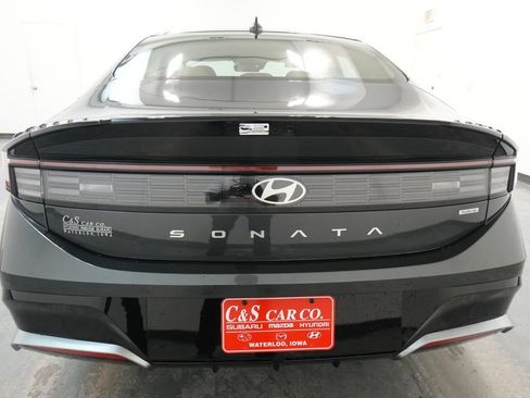 New 2026 Hyundai Sonata Limited image 8