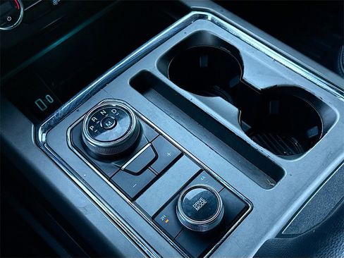 Used 2020 Ford Expedition XLT w/ Equipment Group 201A image 18