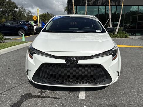 Used 2022 Toyota Corolla LE image 30