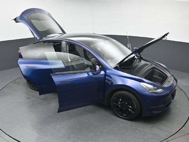 Used 2023 Tesla Model Y Long Range AWD/4WD image 50