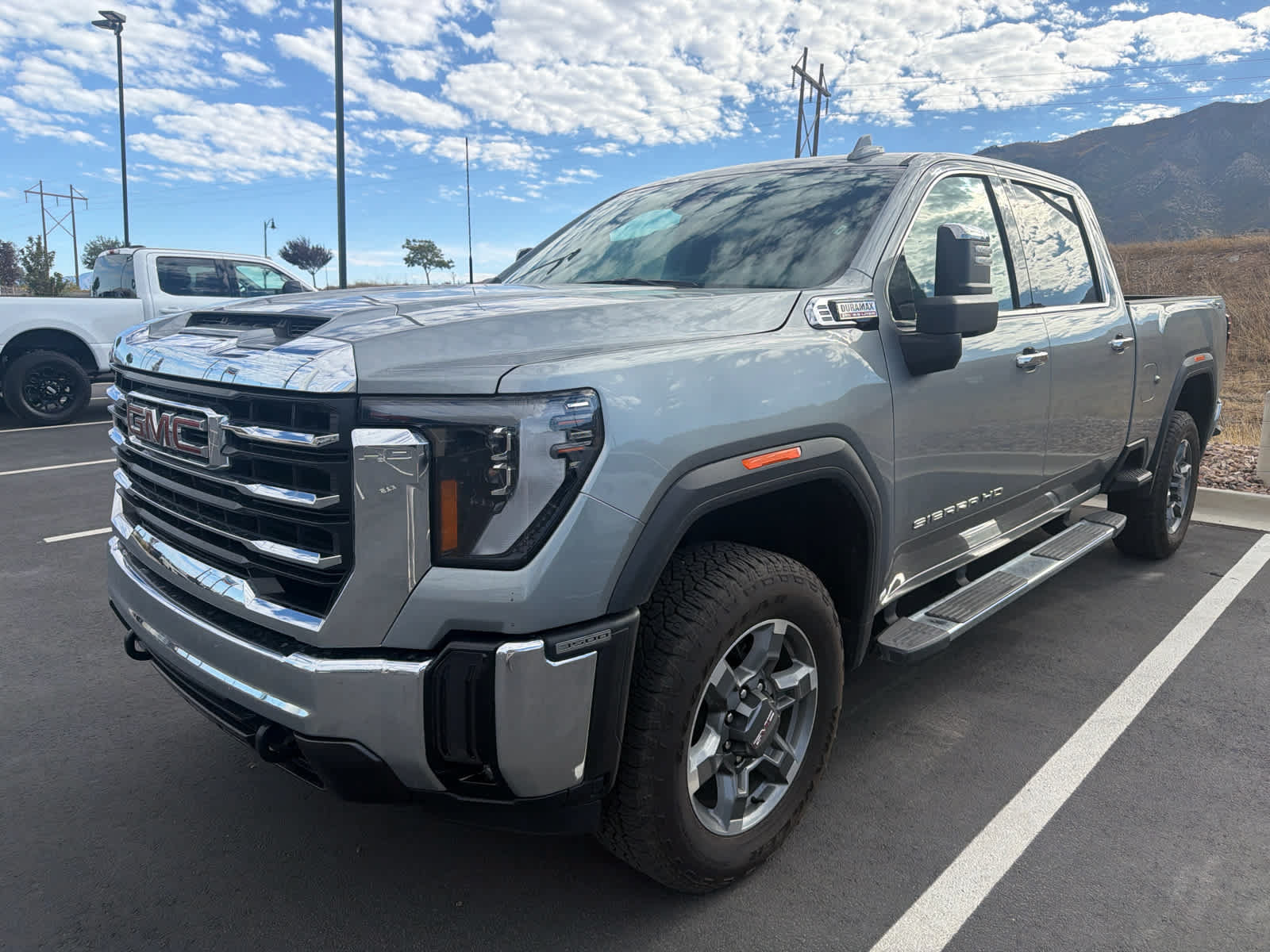 Used 2025 GMC Sierra 3500 SLT AWD/4WD image 1