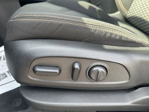 Used 2018 GMC Terrain SLE w/ Driver Alert Package I image 16