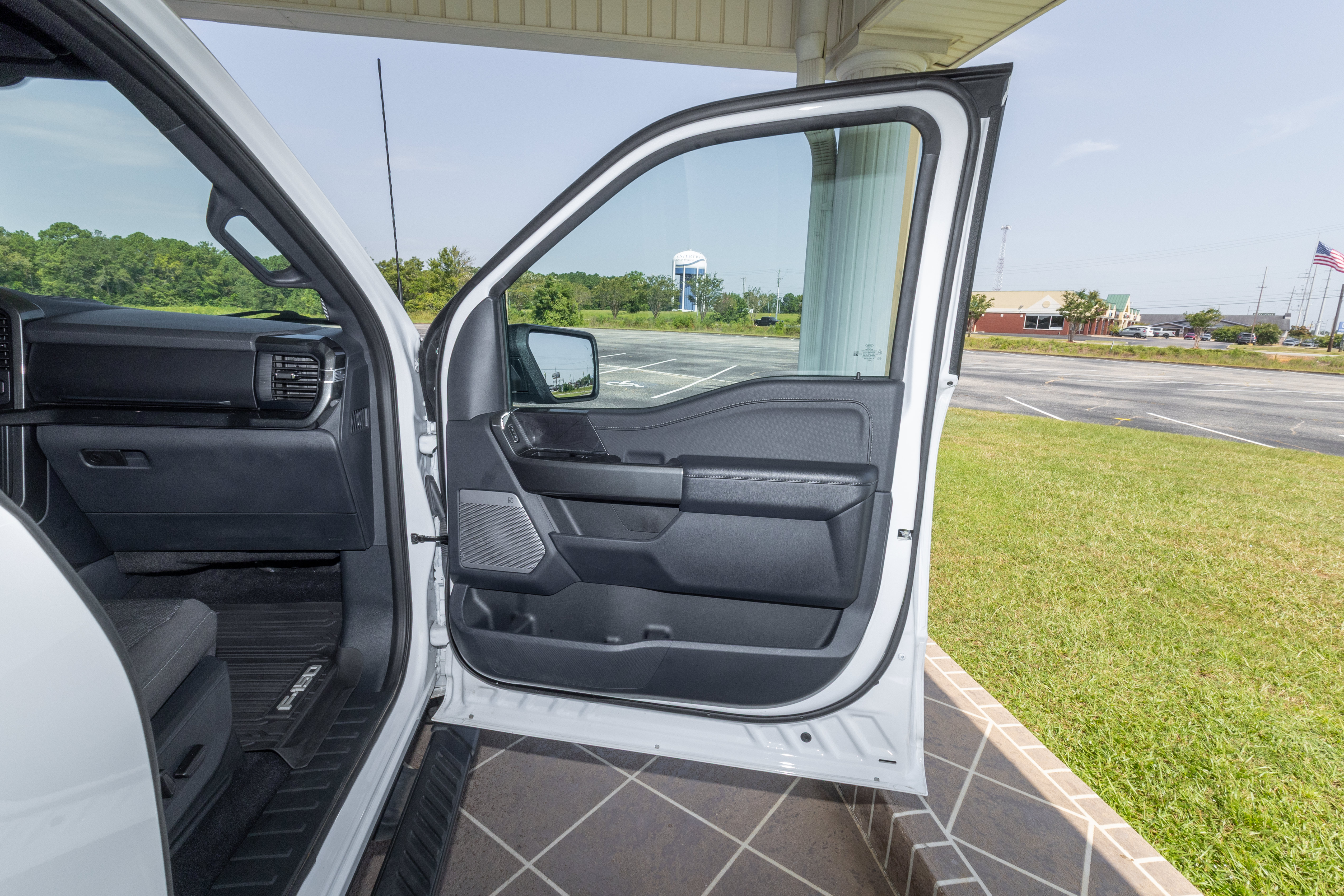 Used 2023 Ford F150 XLT w/ Equipment Group 302A High AWD/4WD image 25