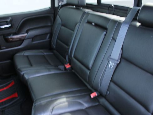 Used 2018 GMC Sierra 1500 SLT image 17