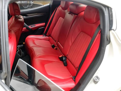 Used 2023 Maserati Ghibli GT RWD image 40