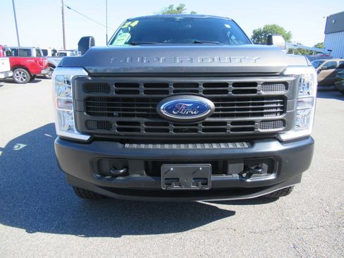 Used 2024 Ford F250 XL w/ XL Off-Road Package AWD/4WD image 2