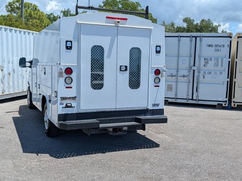 Used 2017 Ford E-350 and Econoline 350 Super Duty w/ Power Windows & Locks Group RWD image 6