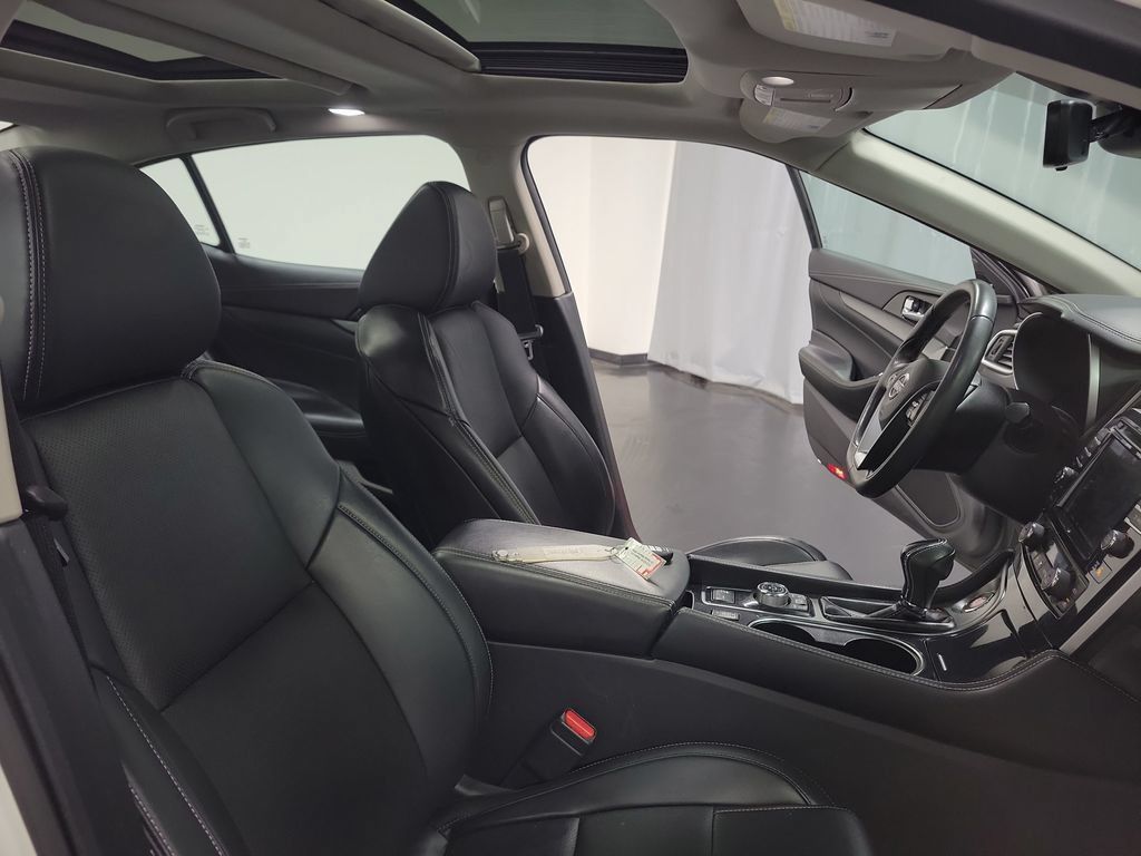 Used 2023 Nissan Maxima SL FWD image 30