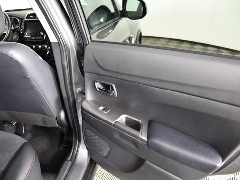 Used 2022 Mitsubishi Outlander Sport ES AWD/4WD image 42