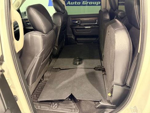 Used 2018 RAM 1500 Laramie w/ Convenience Group AWD/4WD image 33