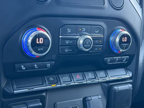 Used 2021 GMC Sierra 1500 SLT w/ SLT Convenience Package image 19