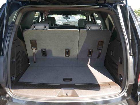 Used 2022 Chevrolet Tahoe LS image 12