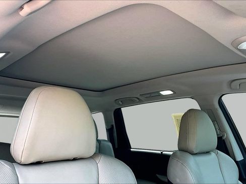 Used 2021 Subaru Ascent Limited w/ Technology Package AWD/4WD image 28