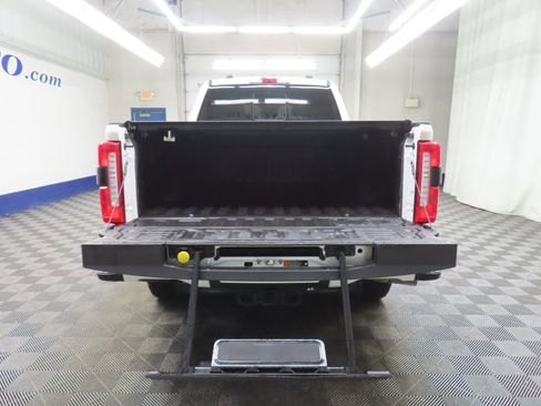 Used 2024 Ford F250 Lariat w/ Sport Appearance Package AWD/4WD image 40