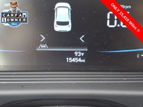 Used 2026 Hyundai Venue SEL FWD image 25