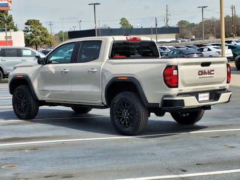 New 2026 GMC Canyon Elevation w/ Convenience Package image 6