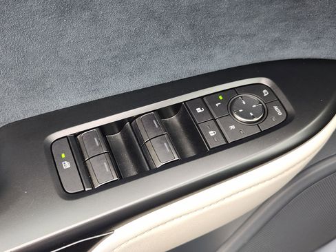 Certified 2023 Lexus RZ 450e Premium image 27