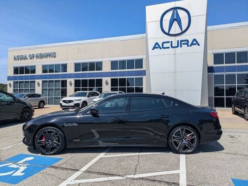 Used 2019 Maserati Quattroporte S GranSport Q4 AWD/4WD image 3
