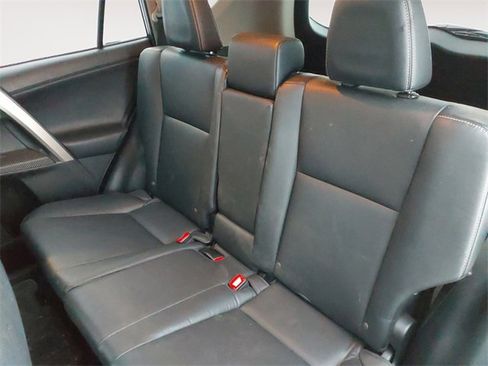 Used 2014 Toyota RAV4 Limited image 13