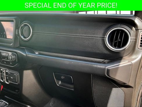 Used 2020 Jeep Gladiator Overland w/ LED Lighting Group image 25