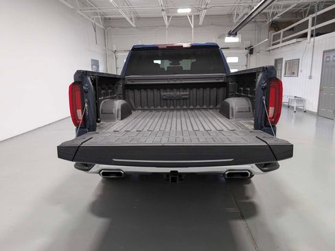 Certified 2022 GMC Sierra 1500 SLT w/ SLT Convenience Package AWD/4WD image 39