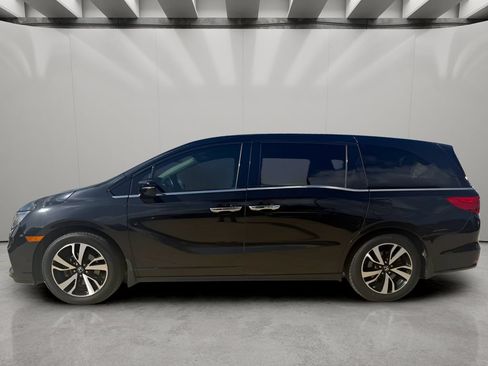 Used 2019 Honda Odyssey Elite image 2