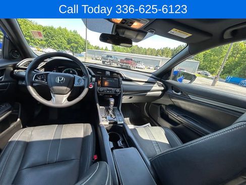 Used 2018 Honda Civic EX image 17