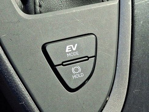 Used 2023 Lexus UX 250h AWD image 23