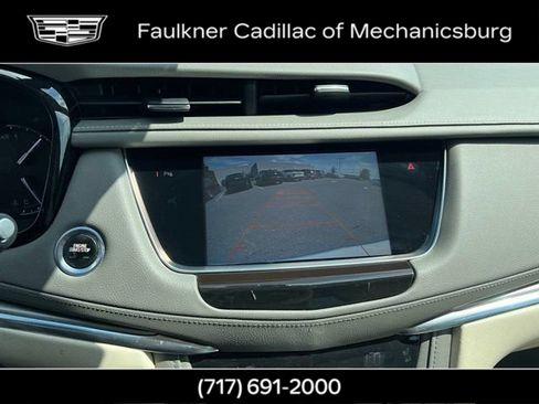 Used 2017 Cadillac XT5 Luxury w/ Driver Awareness Package AWD/4WD image 23