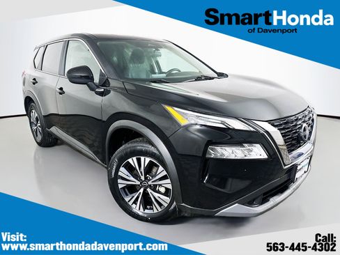 Used 2023 Nissan Rogue SV image 1