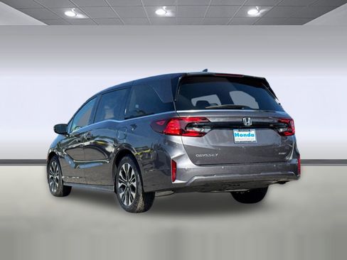 New 2026 Honda Odyssey Elite image 3