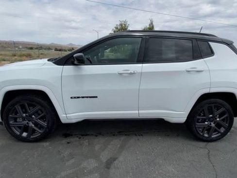 Used 2025 Jeep Compass Limited w/ High Altitude Package AWD/4WD image 5