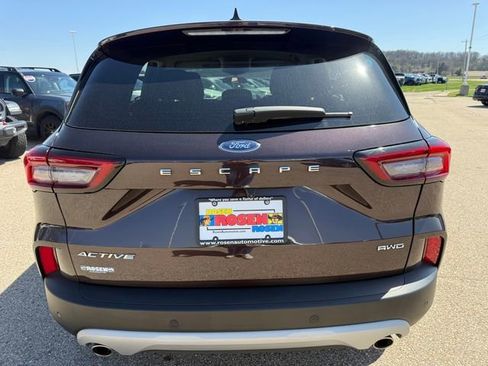 Used 2023 Ford Escape Active w/ Tech Pack #2 AWD/4WD image 32
