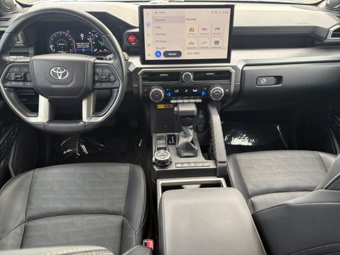 Used 2025 Toyota 4Runner TRD Off-Road Premium w/ Tow Technology Package AWD/4WD image 25