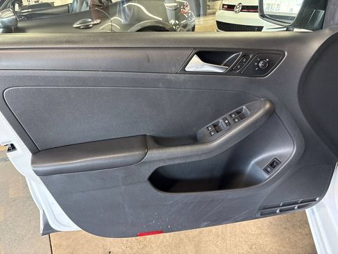 Used 2016 Volkswagen Jetta S FWD image 29