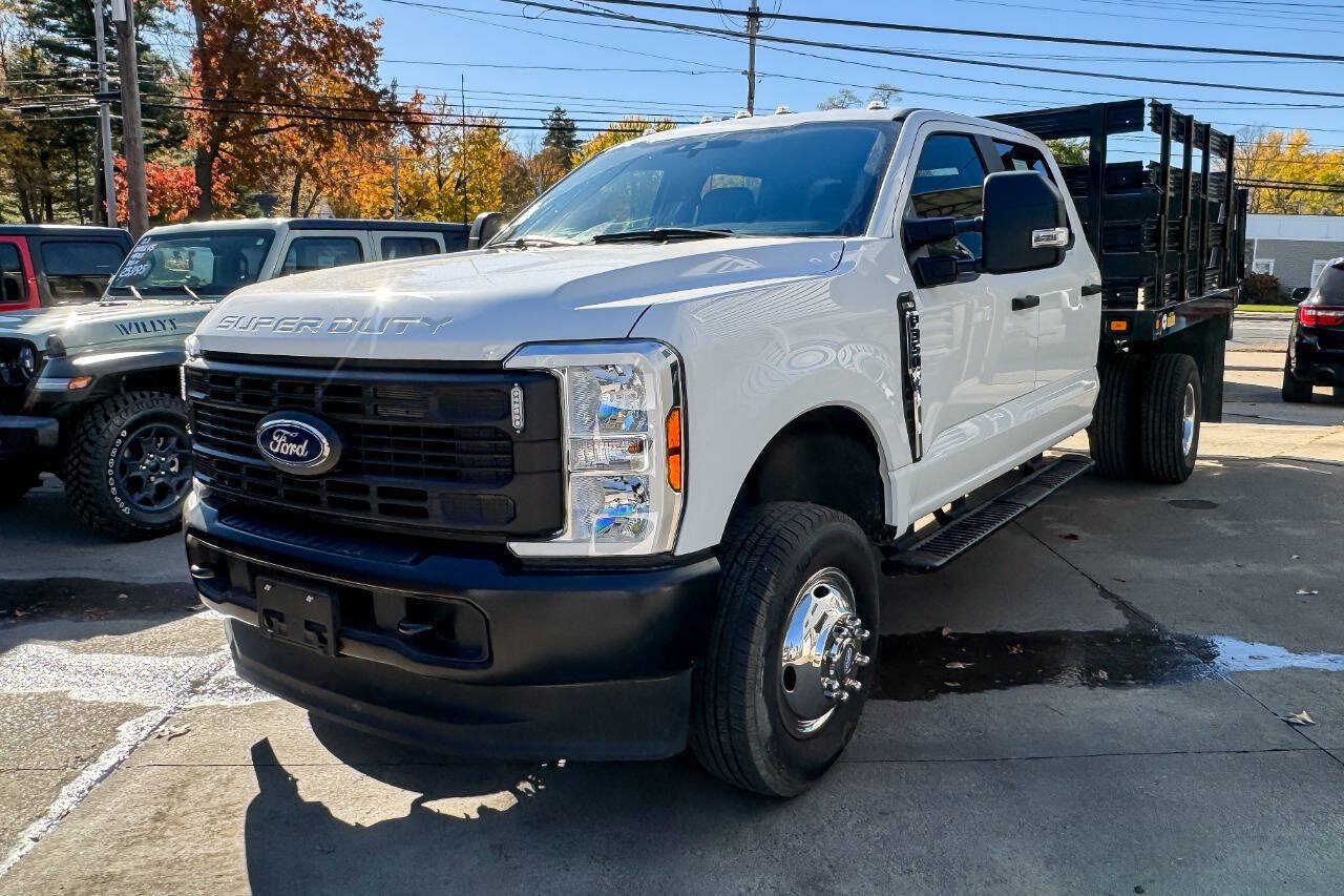 Used 2024 Ford F350 XL w/ Snow Plow Prep Package AWD/4WD image 10