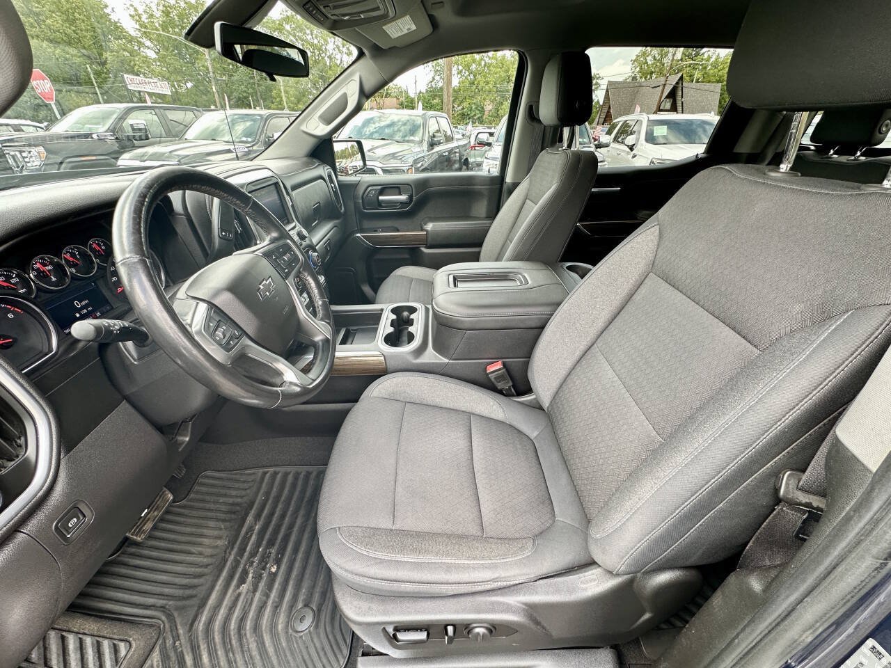 Used 2019 Chevrolet Silverado 1500 RST w/ All-Star Edition AWD/4WD image 10