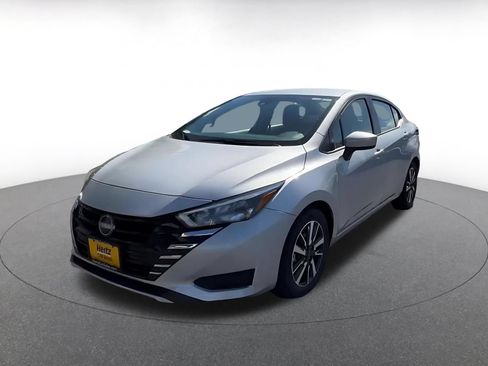Used 2025 Nissan Versa SV FWD image 7