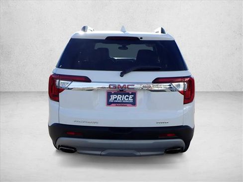 Used 2023 GMC Acadia SLT image 3