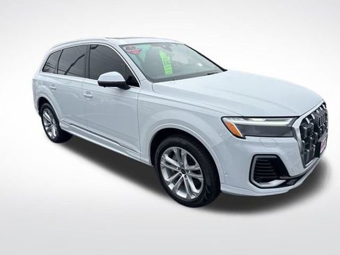 Used 2025 Audi Q7 3.0T Premium Plus image 7