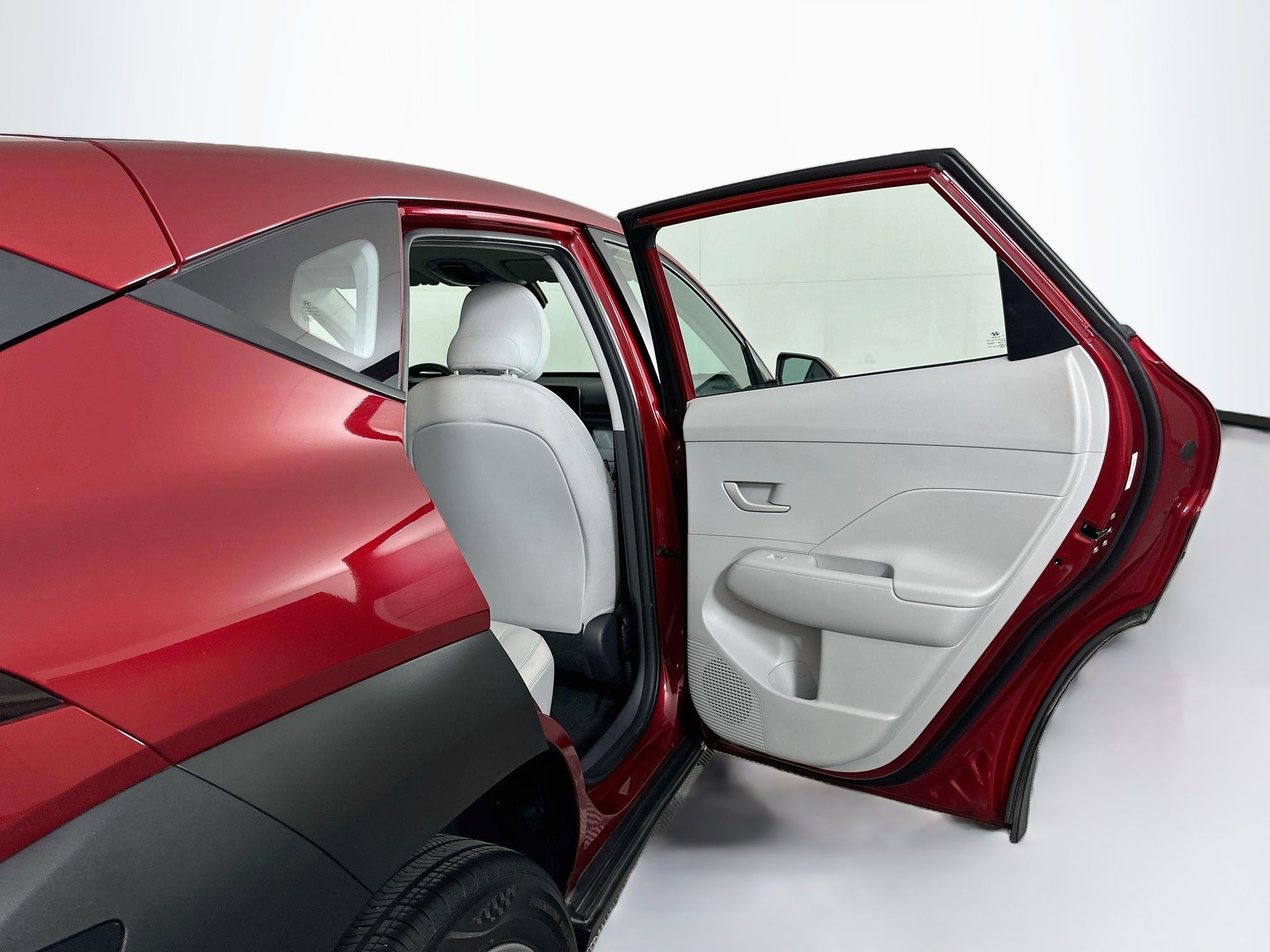Used 2025 Hyundai Kona SE AWD/4WD image 28