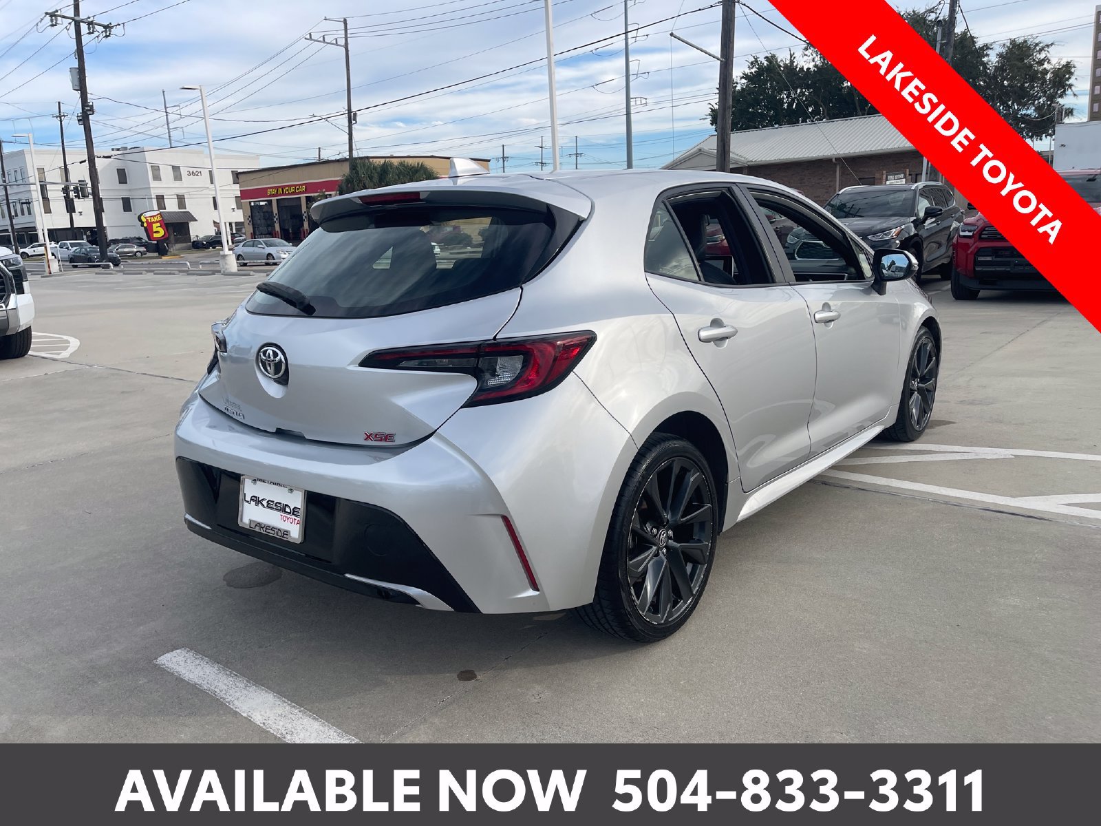 Used 2023 Toyota Corolla XSE FWD image 5