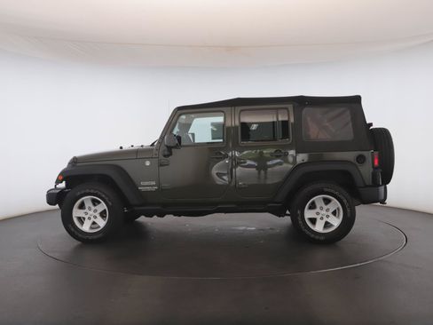 Used 2015 Jeep Wrangler Unlimited Sport w/ Quick Order Package 24S AWD/4WD image 16