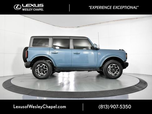 Used 2024 Ford Bronco Outer Banks image 4