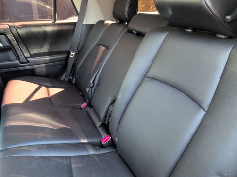 Used 2015 Toyota 4Runner TRD Pro AWD/4WD image 9