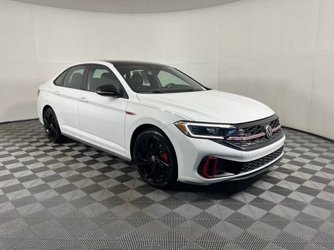Used 2023 Volkswagen Jetta GLI Autobahn FWD image 10